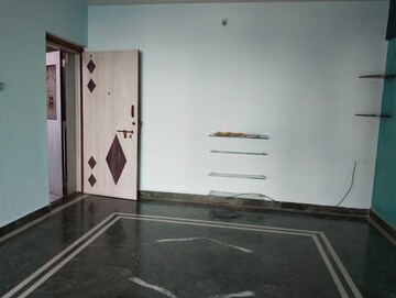 Room in 2 BHK Apartment at Ravi Heights, Kamothe – for Rent