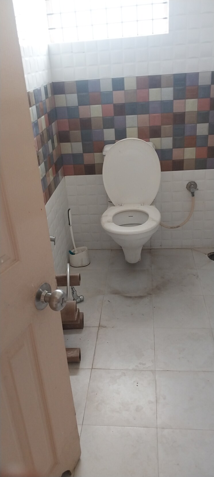 Bathroom, basavanagudi 3 Bedroom 1300 Sq.Ft. Apartment In Basavanagudi Bangalore 8701622