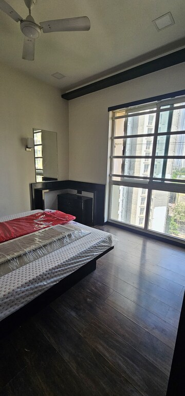 Bedroom in 3 BHK Apartment at Sheth Vasant Lawns, Laxmi Nagar – for Rent
