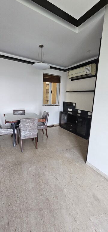 Master Bedroom in 3 BHK Apartment at Sheth Vasant Lawns, Laxmi Nagar – for Rent