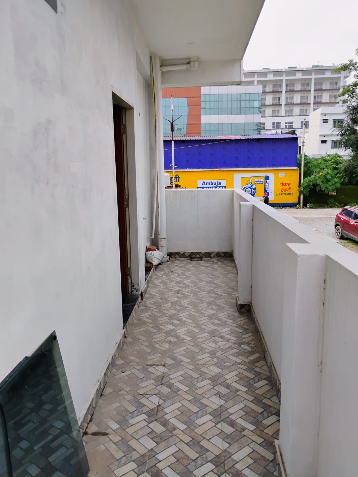 Showroom For Rent in Sahastradhara Road