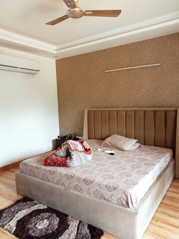 Bedroom in 3.5 BHK Builder Floor at Sector 56 – for Rent