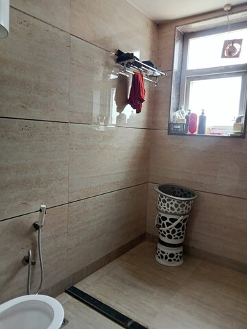 Room in 3.5 BHK Builder Floor at Sector 56 – for Rent