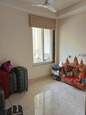 Living Room in 3.5 BHK Builder Floor at Sector 56 – for Rent