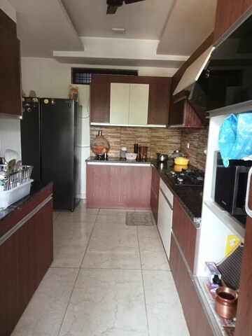 Kitchen in 3.5 BHK Builder Floor at Sector 56 – for Rent