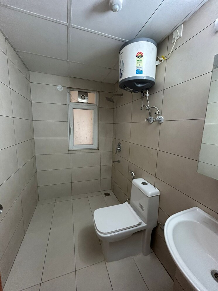 Bathroom, tata-eureka-park 3 Bedroom 1575 Sq.Ft. Apartment In Sector 150 Noida 8701754
