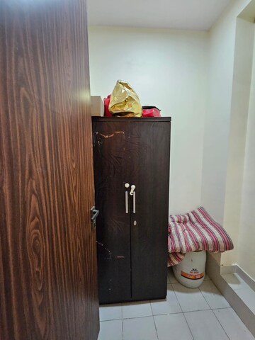 Furnished Amenities in 2 BHK Apartment at Omkar Alta Monte, Malad East – for Rent
