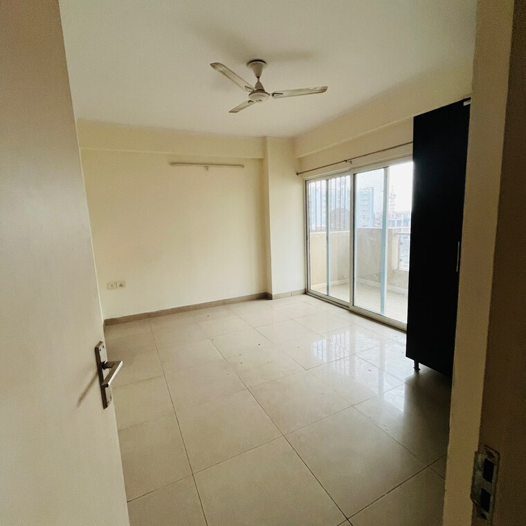 Bathroom, uninav-bliss 4 Bedroom 2590 Sq.Ft. Apartment In Raj Nagar Extension Ghaziabad 8701804