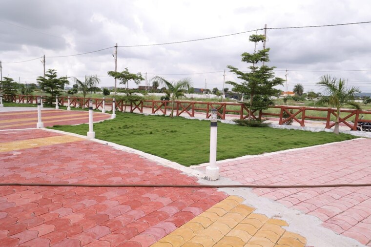 Garden, rau pitampur road 1 Bedroom 600 Sq.Ft. Independent House In Rau Pitampur Road Indore 8701803