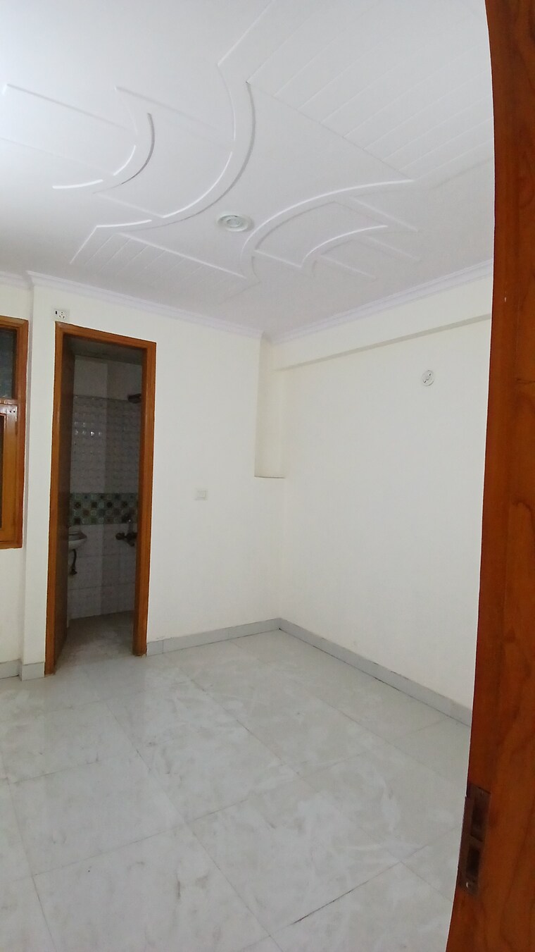 Bedroom, zakir nagar 3 Bedroom 900 Sq.Ft. Apartment In Zakir Nagar Delhi 8701915
