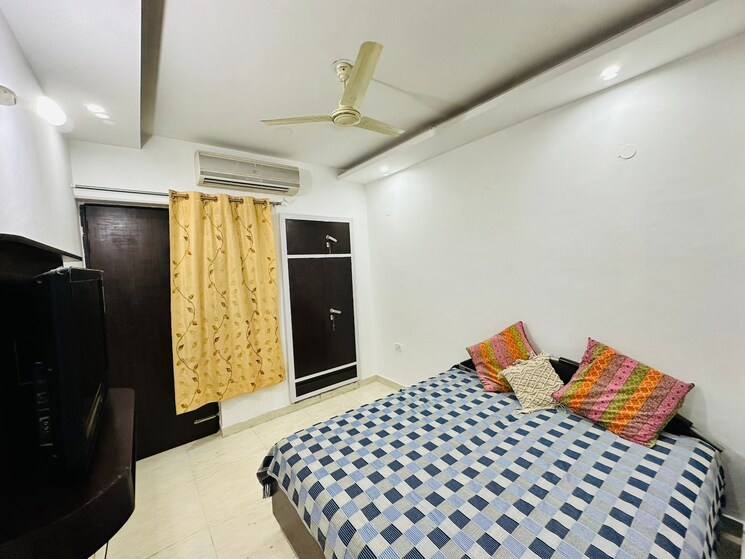 Bedroom, huda-cghs 3 Bedroom 2100 Sq.Ft. Builder Floor In Sector 56 Gurgaon 8701935