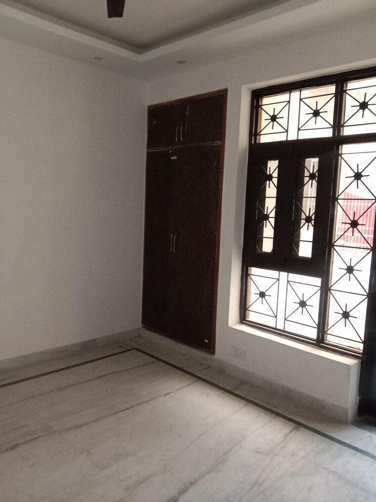 Room, green fields colony 2 Bedroom 800 Sq.Ft. Builder Floor In Green Fields Colony Faridabad 8701939
