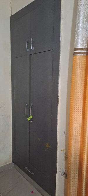 Room in 3 BHK Apartment at Sector 87 – for Sale