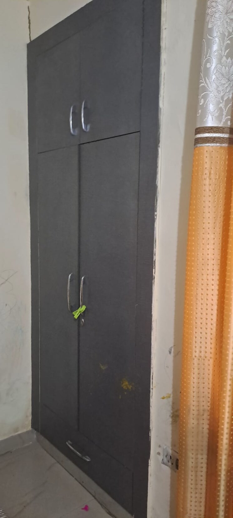 Room, sector 87 3 Bedroom 1450 Sq.Ft. Apartment In Sector 87 Faridabad 8701947