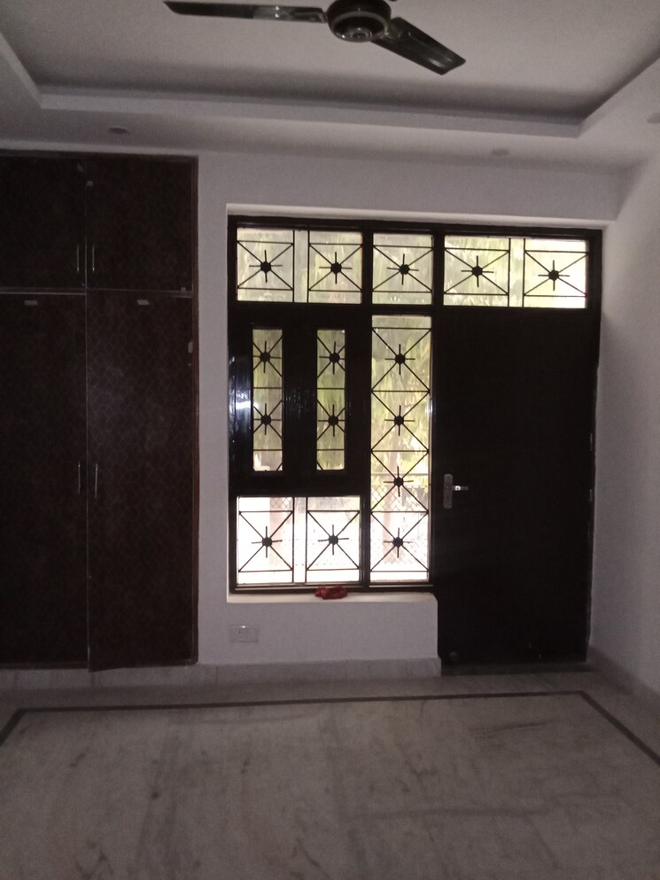 Room, green fields colony 2 Bedroom 800 Sq.Ft. Builder Floor In Green Fields Colony Faridabad 8701939