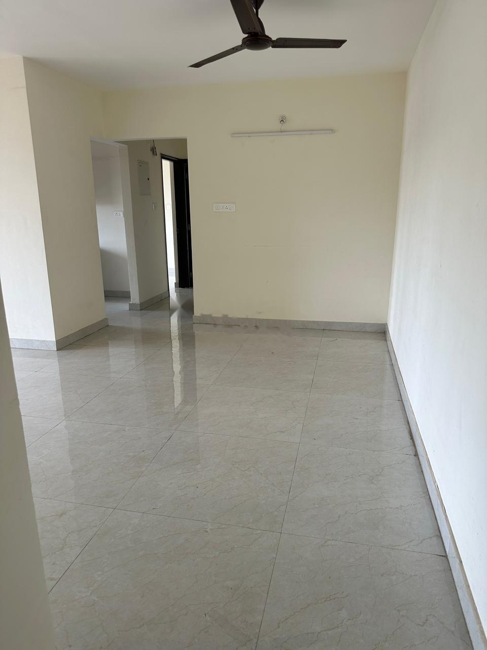1.5 BHK Apartment For Rent in MJ Shah Centrio