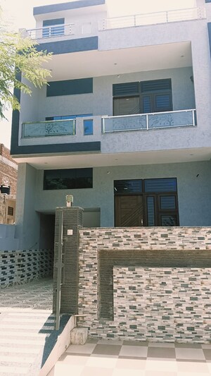 4 BHK Villa For Sale in Kalwar Road