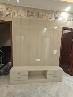 Bathroom in 4 BHK Apartment at DLF The Crest, Sector 54 – for Sale