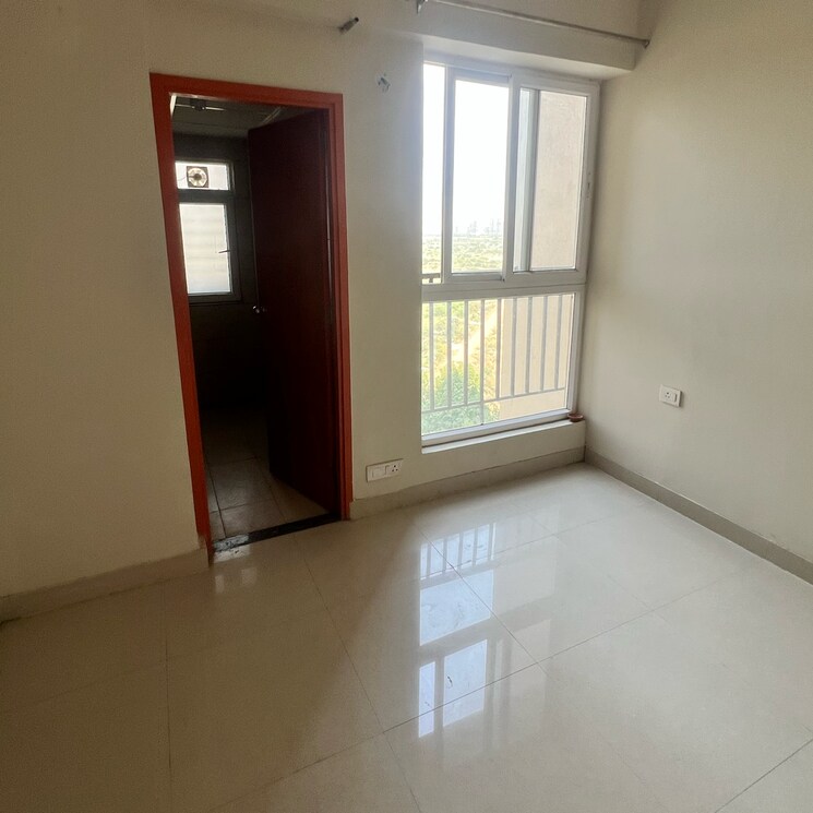 Room, tata-eureka-park 3 Bedroom 1575 Sq.Ft. Apartment In Sector 150 Noida 8702063