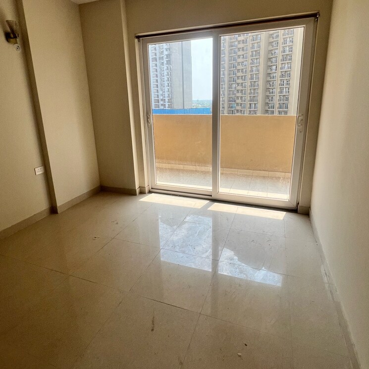 Room, tata-eureka-park 3 Bedroom 1575 Sq.Ft. Apartment In Sector 150 Noida 8702063