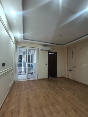 Room in 3 BHK Apartment at Vipul Belmonte, Sector 53 – for Sale