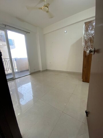Bathroom in 2 BHK Apartment at Signature Global The Roselia, Sector 95a – for Rent