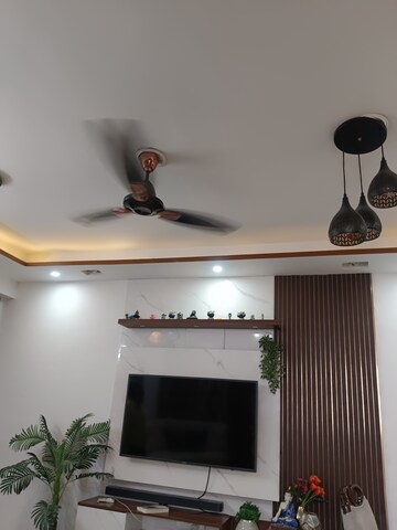 Furnished Amenities in 2 BHK Apartment at Gulshan Bellina, Sector 16 Greater Noida – for Rent