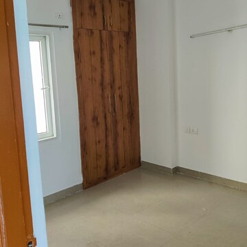 Room in 2 BHK Apartment at Antriksh Golf City, Sector 150 – for Rent