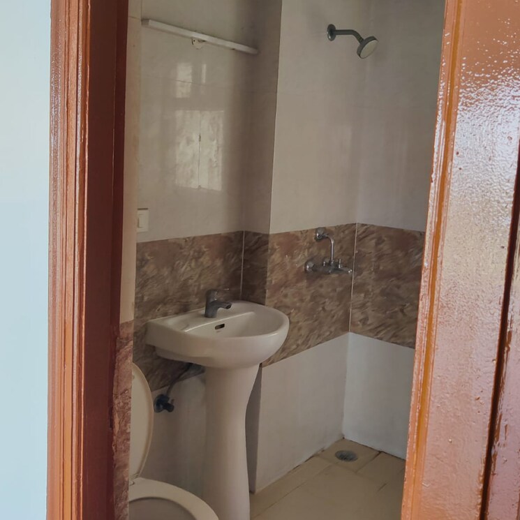 Bathroom, antriksh-golf-city 2 Bedroom 1050 Sq.Ft. Apartment In Sector 150 Noida 8702139