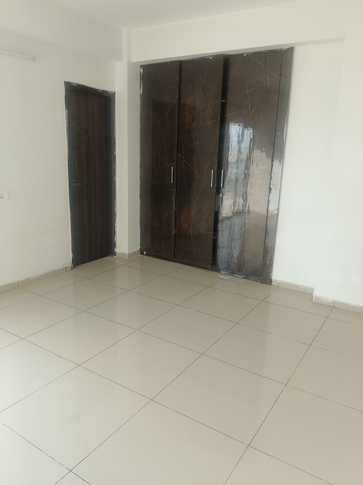 Room, panchsheel-greens-ii 2 Bedroom 572 Sq.Ft. Apartment In Sector 16 Greater Noida Greater Noida 8635678