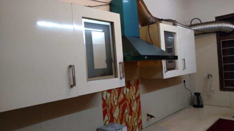 Living Room, sector 31 3 Bedroom 260 Sq.Yd. Builder Floor In Sector 31 Gurgaon 8702206