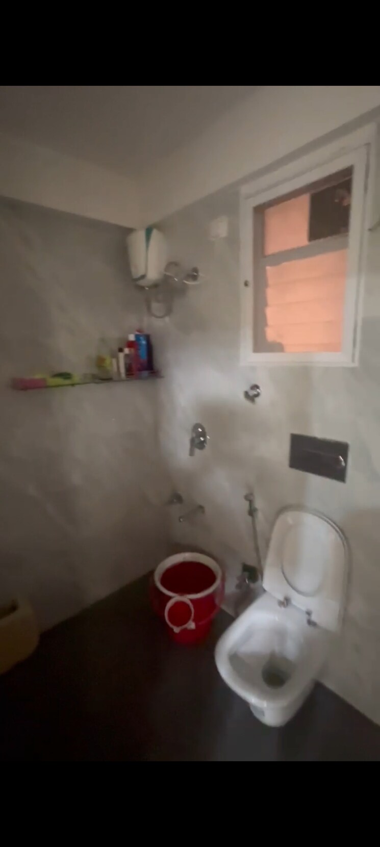 Bathroom, jp-north-aviva 1 Bedroom 410 Sq.Ft. Apartment In Mira Road Thane 8702200