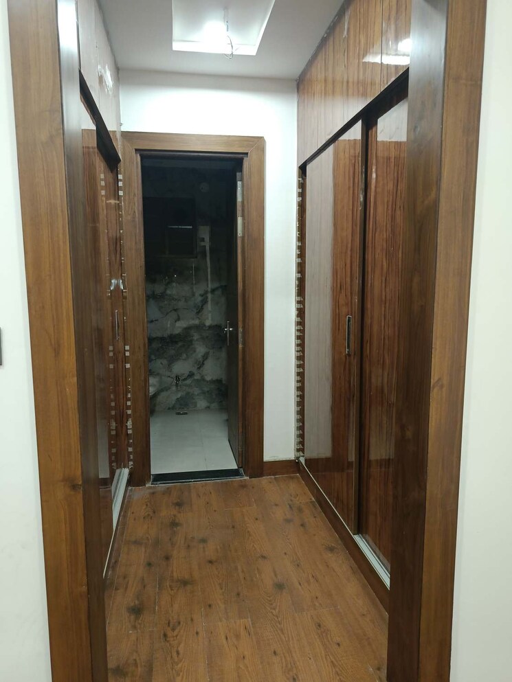 undefined, sector 77 3 Bedroom 2200 Sq.Ft. Builder Floor In Sector 77 Faridabad 8702219