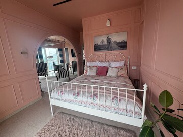Bedroom in 3 BHK Apartment at JP Decks, Goregaon East – for Rent