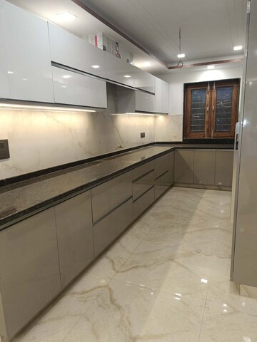 Kitchen in 3 BHK Builder Floor at Sector 77 – for Sale