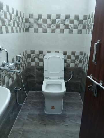 Attached Bathroom in 2 BHK Apartment at Savya The Edition, Khanammet – for Rent