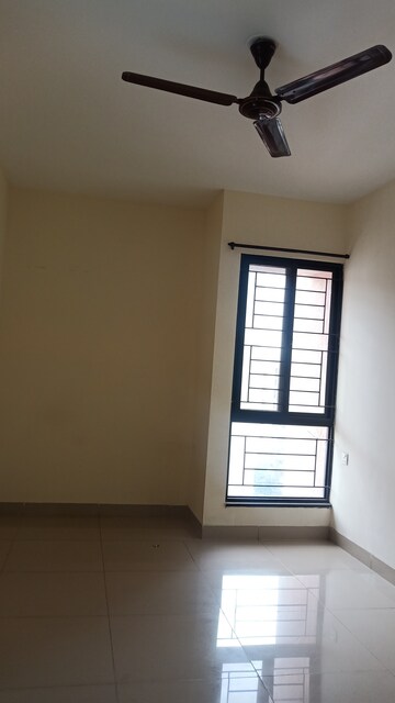 Room in 2 BHK Apartment at Sarang Nanded City, Sinhagad – for Rent