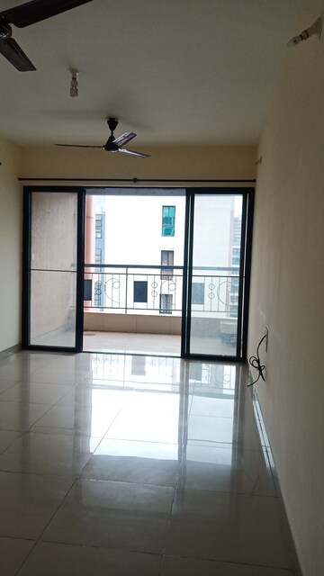 Room in 2 BHK Apartment at Sarang Nanded City, Sinhagad – for Rent