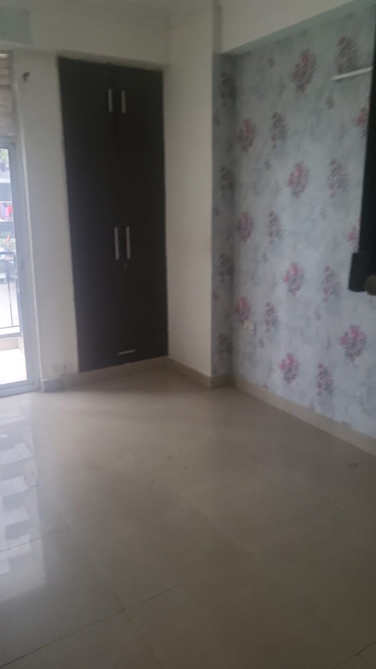 Room, amrapali-zodiac 2 Bedroom 1075 Sq.Ft. Apartment In Sector 120 Noida 8702255