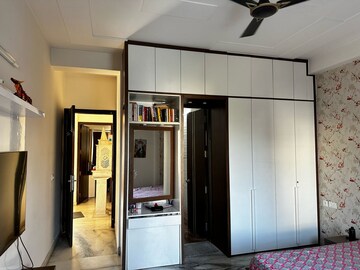 Building Lobby in 2.5 BHK Apartment at MRG Ultimus, Sector 90 – for Rent