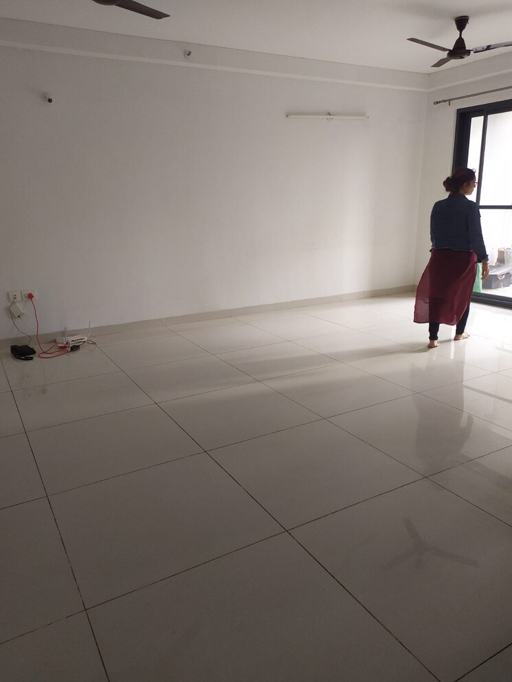 Bathroom, snn-raj-etternia 3 Bedroom 1810 Sq.Ft. Apartment In Haralur Road Bangalore 8702291