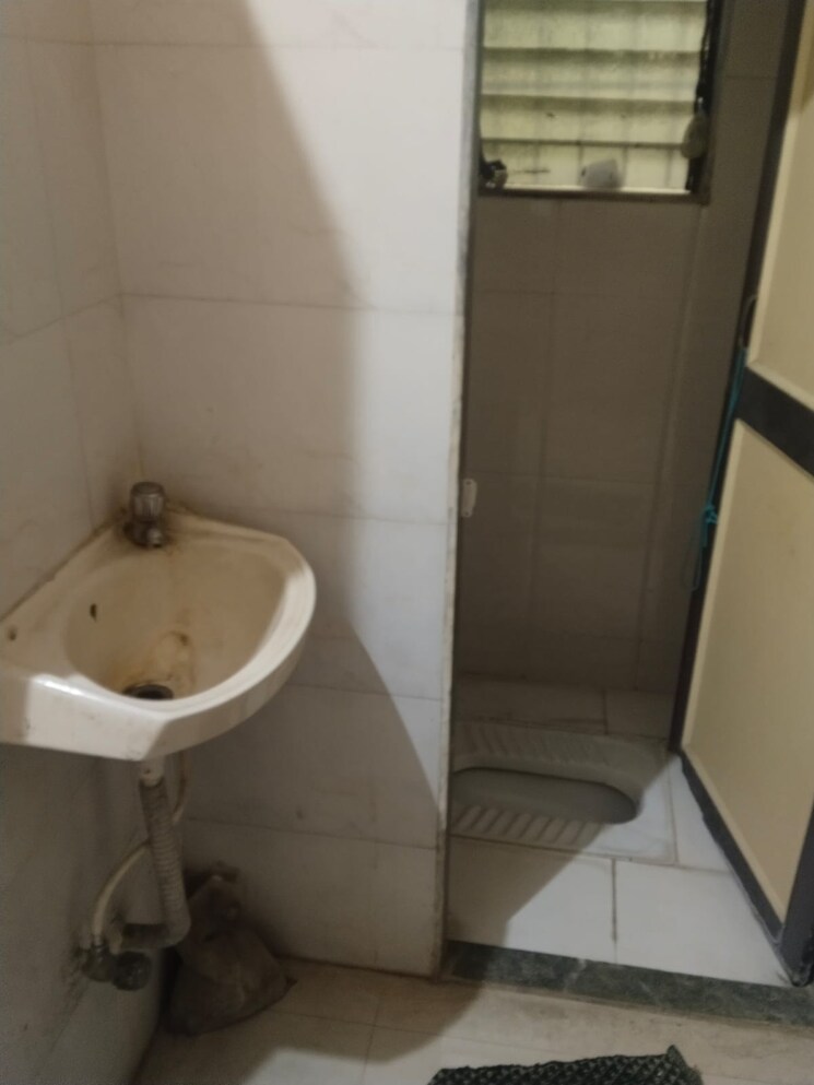 Bathroom, rai-yashwant-heights 2 Bedroom 689 Sq.Ft. Apartment In Kalyan East Thane 8702304