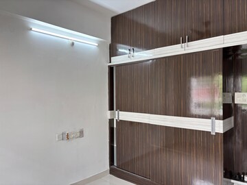 Furnished Amenities in 3 BHK Builder Floor at Madhapur – for Rent