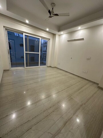 3 BHK Builder Floor For Rent in Sector 23