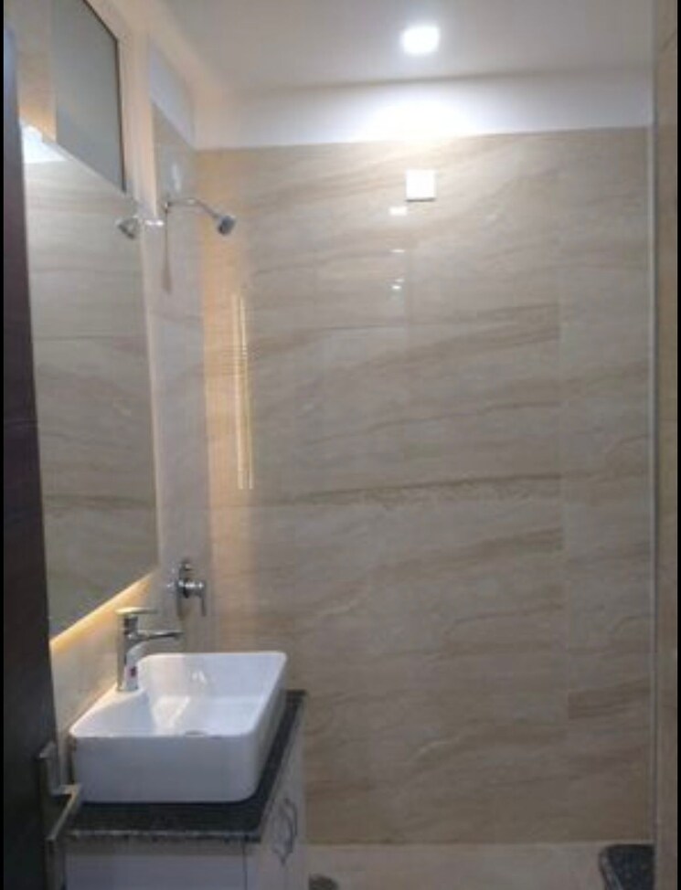 Bathroom, patiala road 2 Bedroom 1500 Sq.Ft. Apartment In Patiala Road Zirakpur 8702309