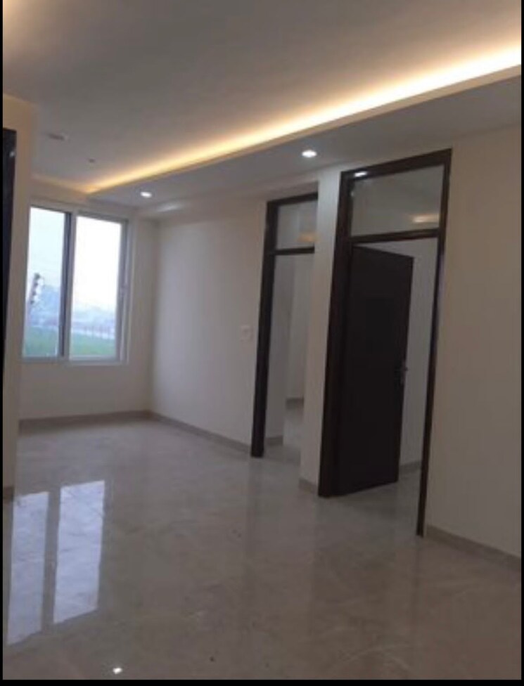 Room, patiala road 2 Bedroom 1500 Sq.Ft. Apartment In Patiala Road Zirakpur 8702309