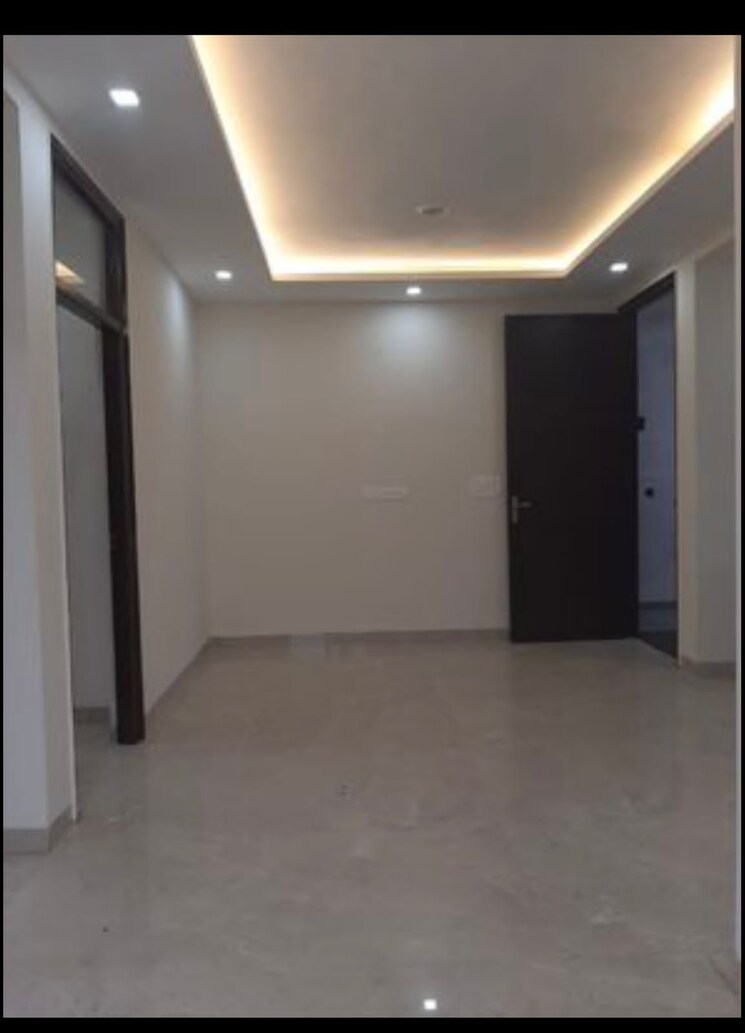 Room, patiala road 2 Bedroom 1500 Sq.Ft. Apartment In Patiala Road Zirakpur 8702309