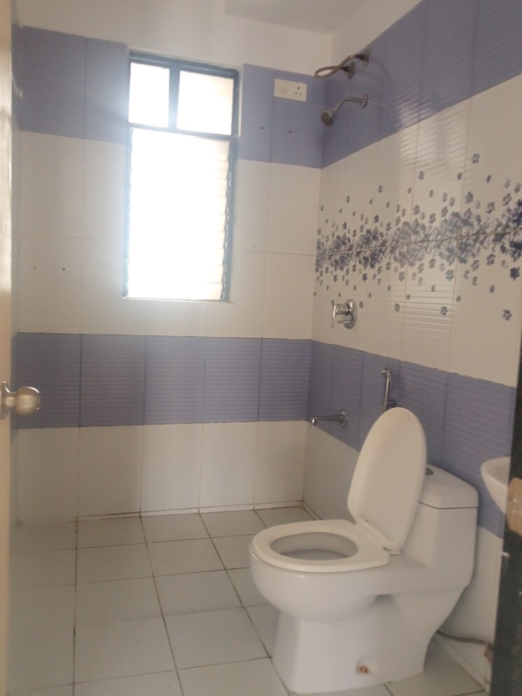 Bathroom, nanded-asawari 2 Bedroom 973 Sq.Ft. Apartment In Nanded Pune 8702299