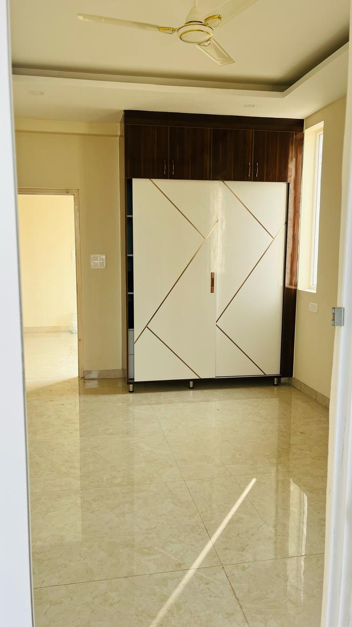 3 BHK + Pooja Room,Study Room Apartment For Rent in Patiala Road