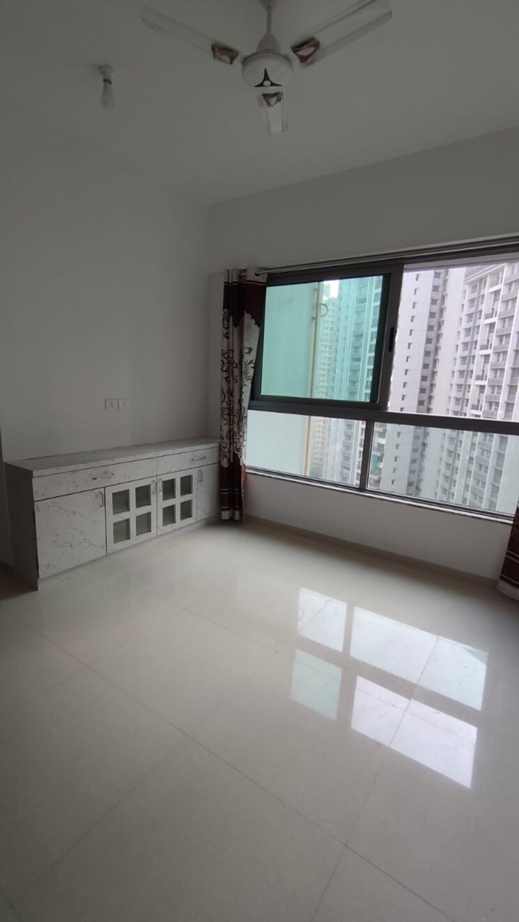 Room, kalpataru-immensa 2 Bedroom 599 Sq.Ft. Apartment In Kolshet Road Thane 8702340